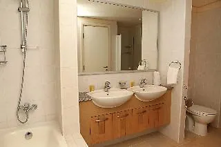 Aphrodite Hills Residences 5*