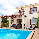 호텔 Aphrodite Hills Residences 코우클리아
