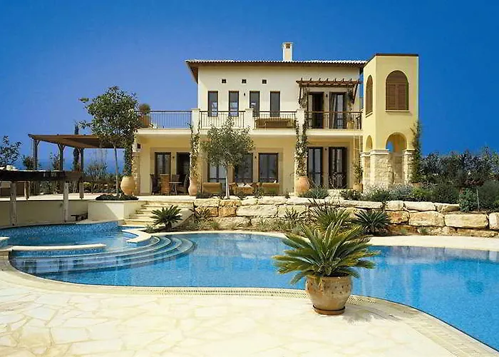 Hotell Aphrodite Hills Residences