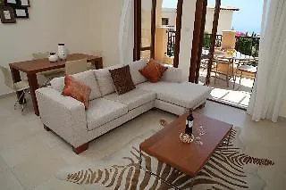 Hotell Aphrodite Hills Residences